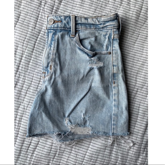 High Rise Distressed Light Denim Shorts - Picture 5 of 5